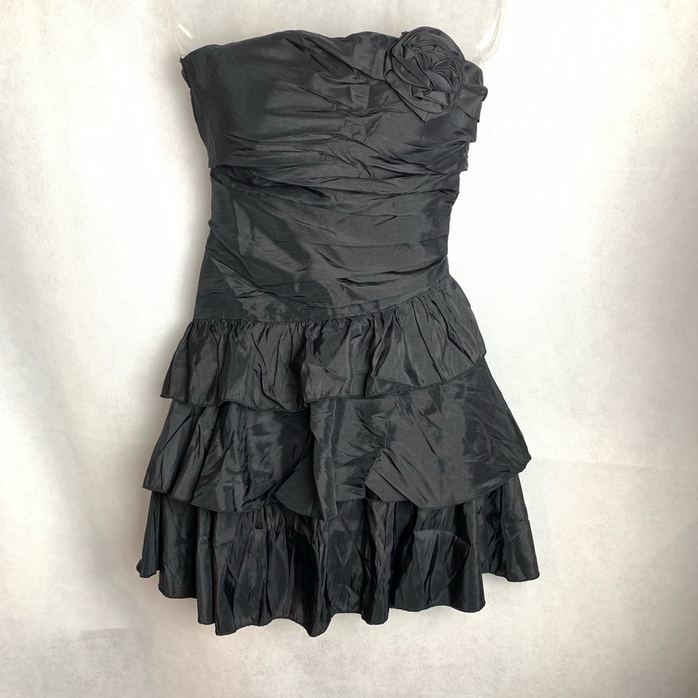 NWT Daisy strapless Mini Dress juniors Medium